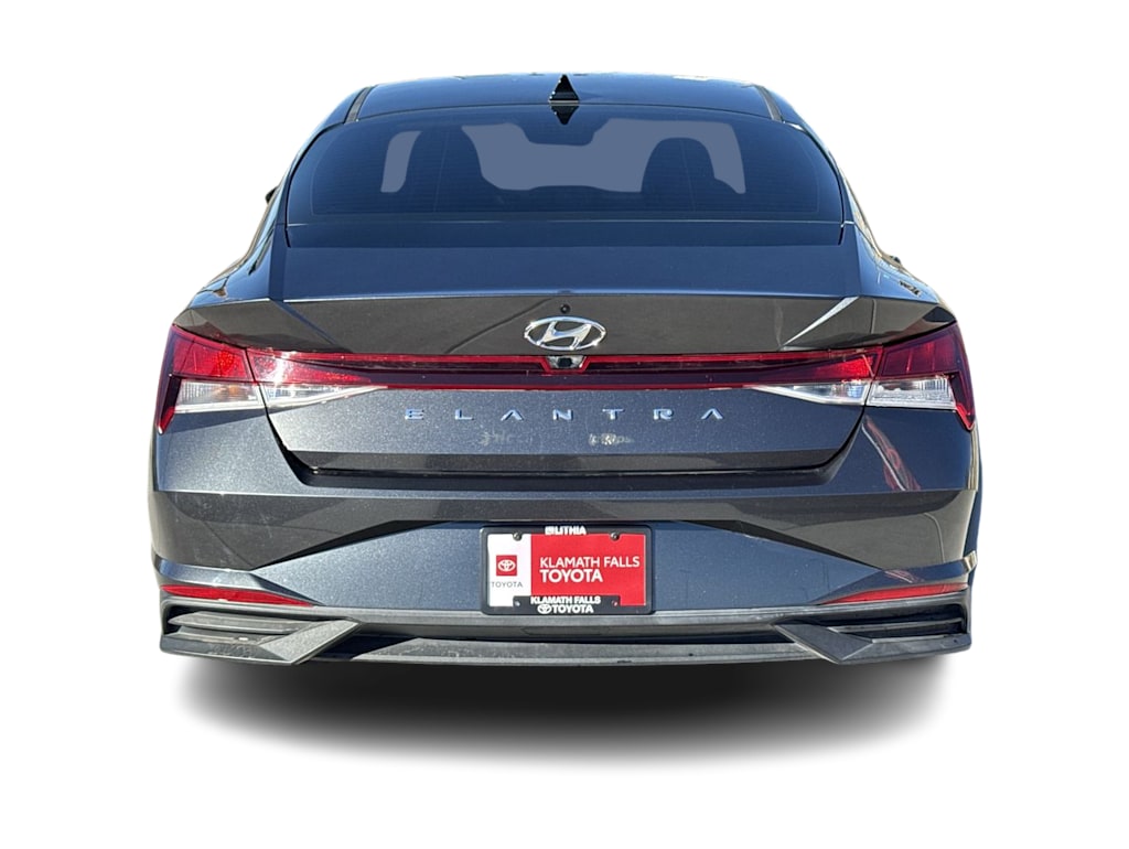 Thumbnail: 2022 Hyundai Elantra - 4