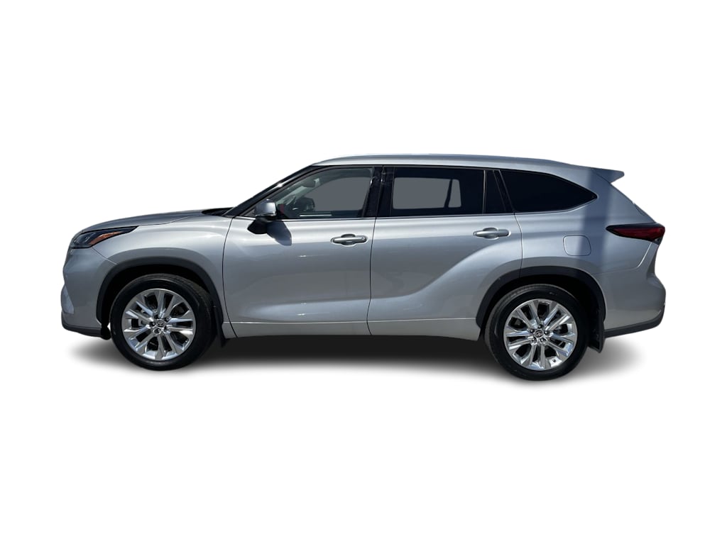 Thumbnail: 2021 Toyota Highlander - 3