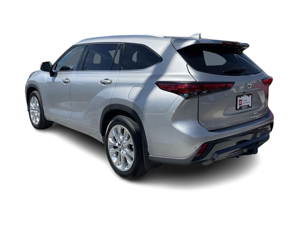 Thumbnail: 2021 Toyota Highlander - 4