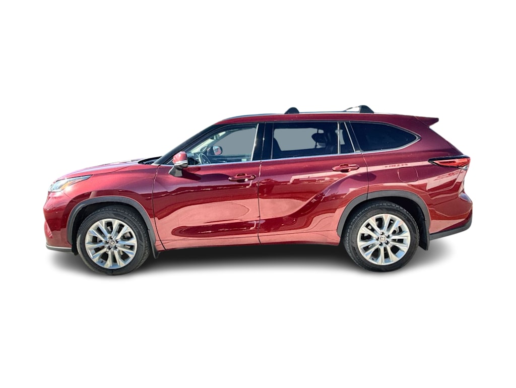 Thumbnail: 2022 Toyota Highlander - 3