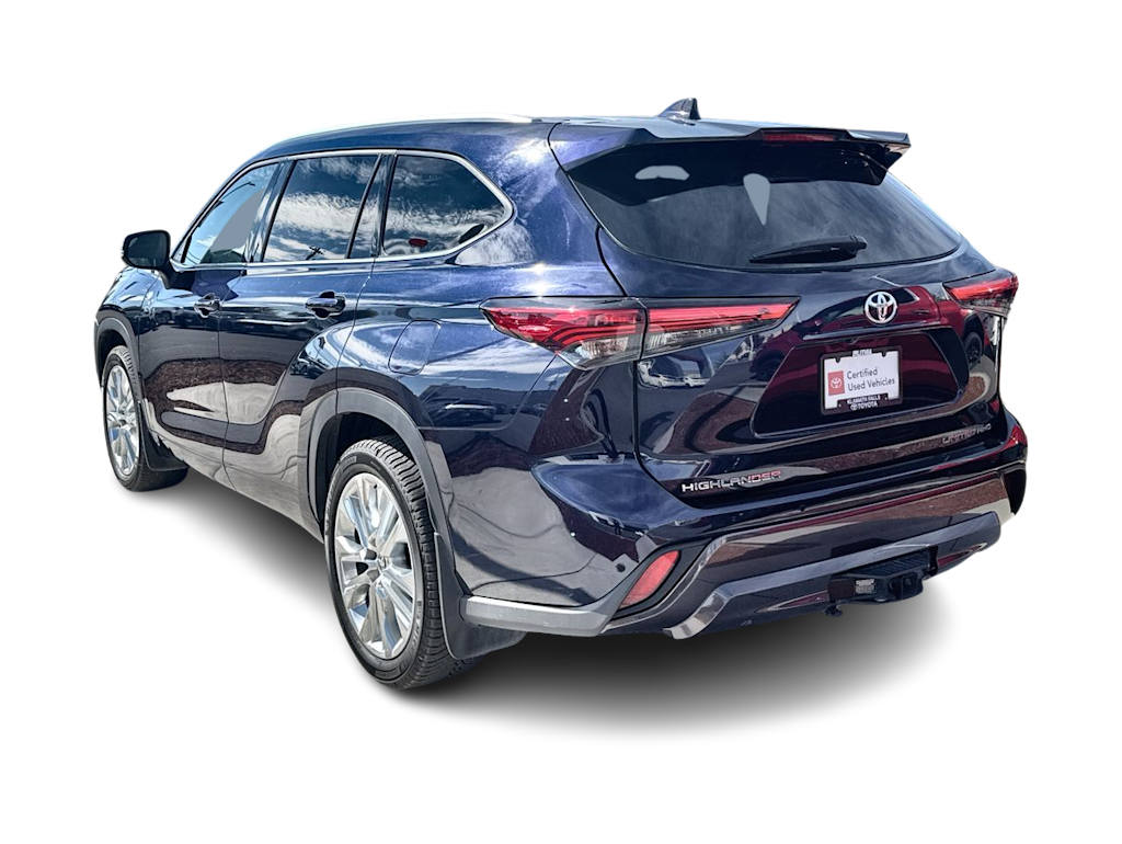 Thumbnail: 2021 Toyota Highlander - 3