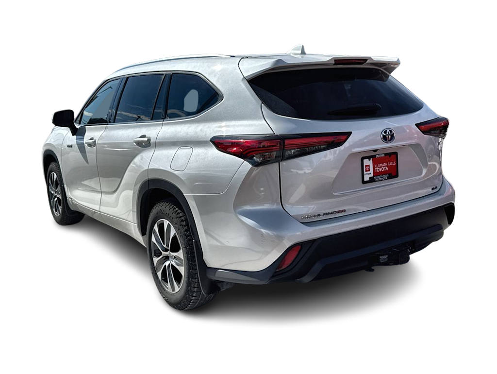 Thumbnail: 2021 Toyota Highlander - 4