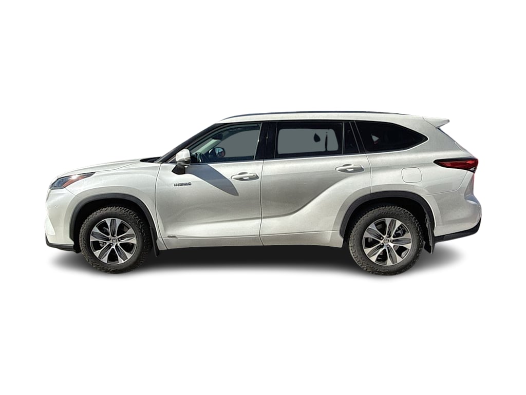 Thumbnail: 2021 Toyota Highlander - 3