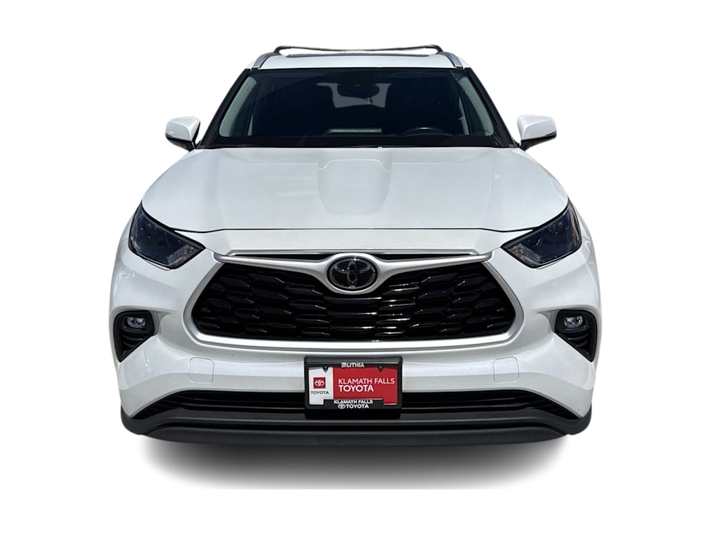Thumbnail: 2022 Toyota Highlander - 6