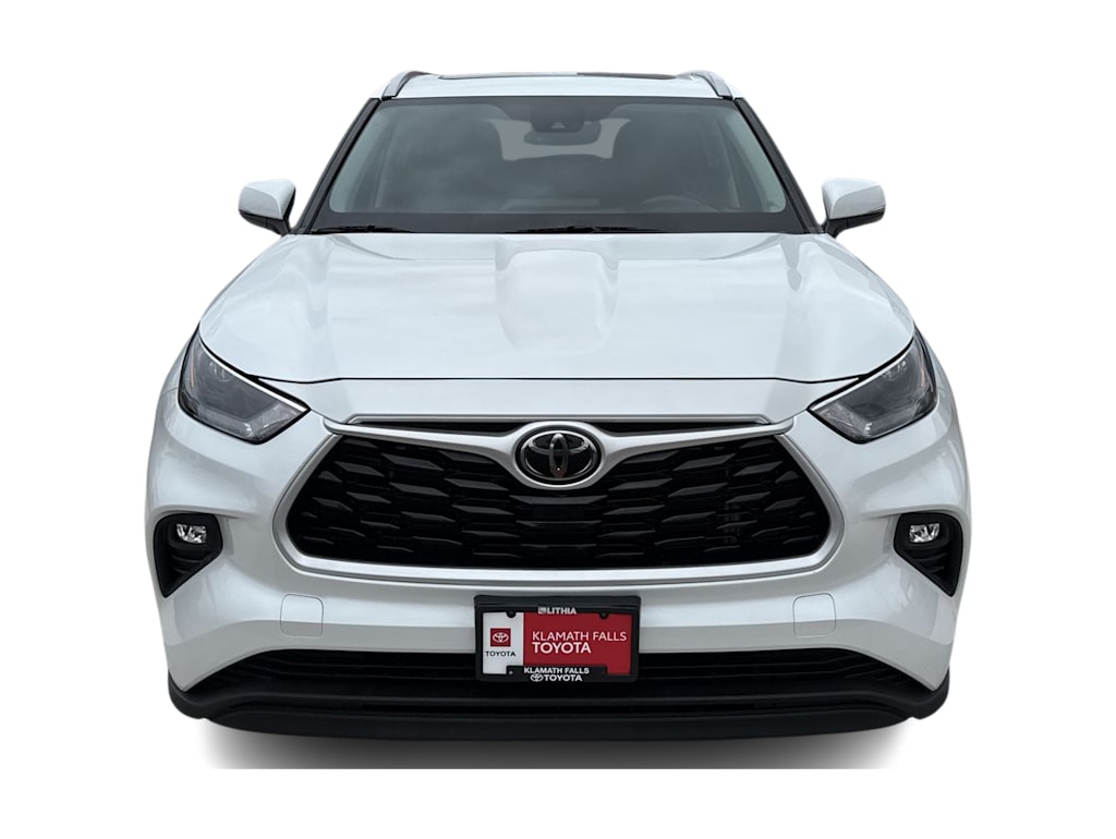 Thumbnail: 2023 Toyota Highlander - 6