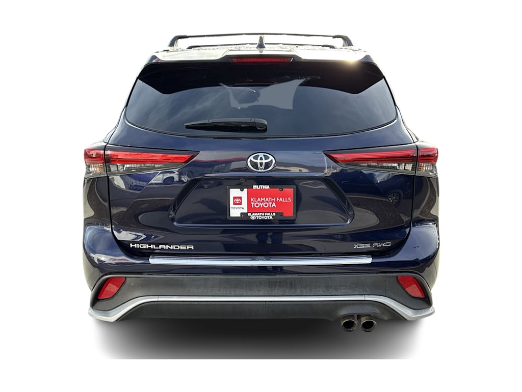 Thumbnail: 2023 Toyota Highlander - 5