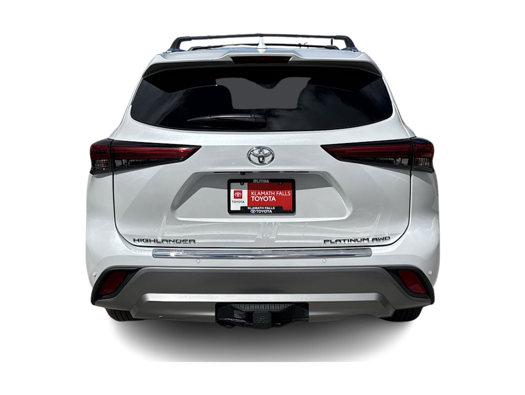 Thumbnail: 2023 Toyota Highlander - 5