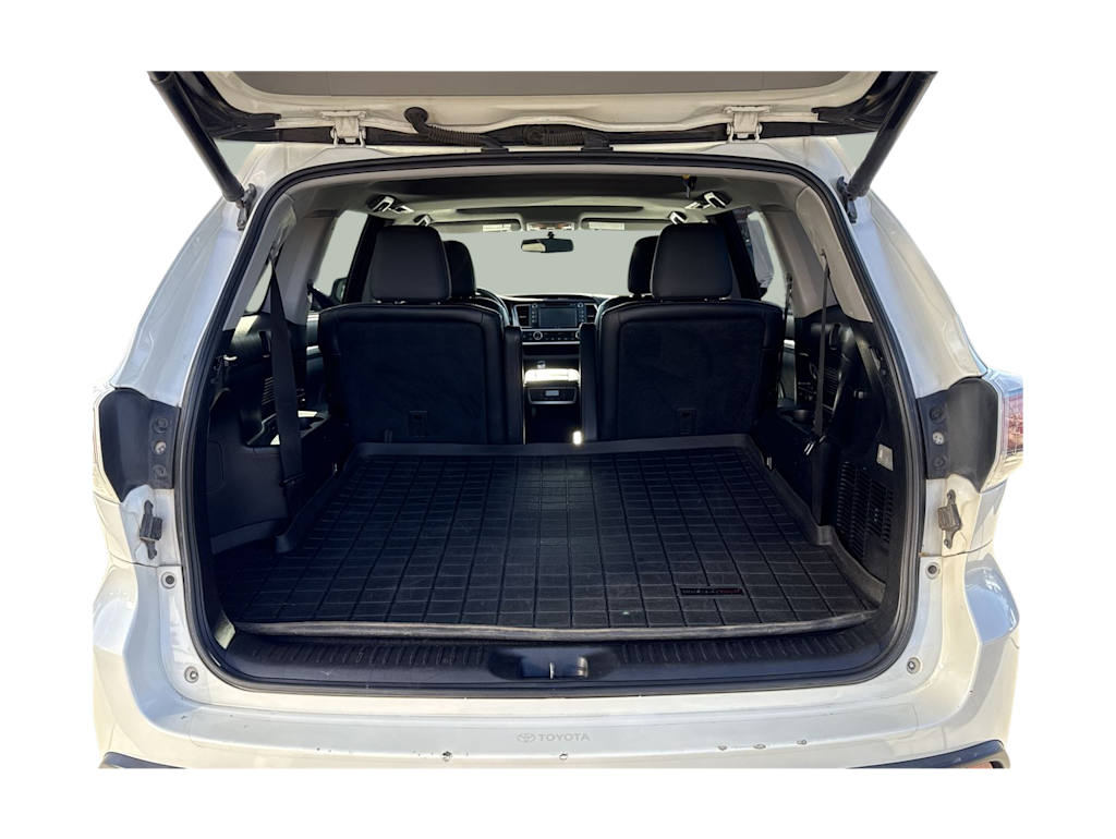 Thumbnail: 2015 Toyota Highlander - 15