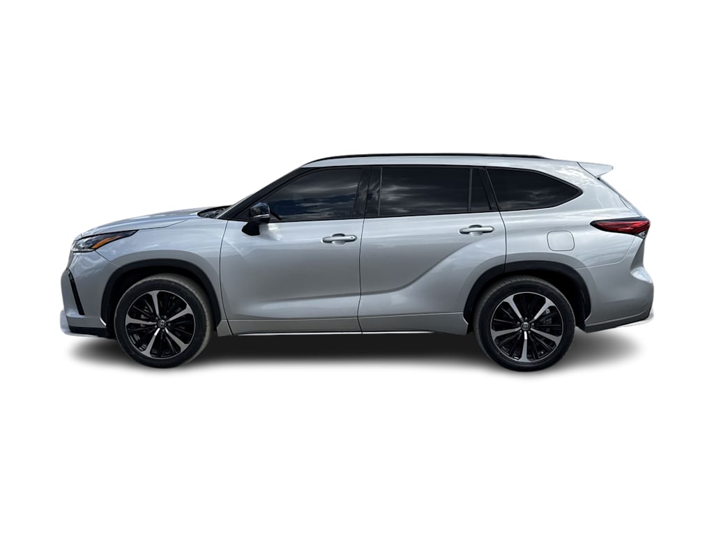 Thumbnail: 2021 Toyota Highlander - 2
