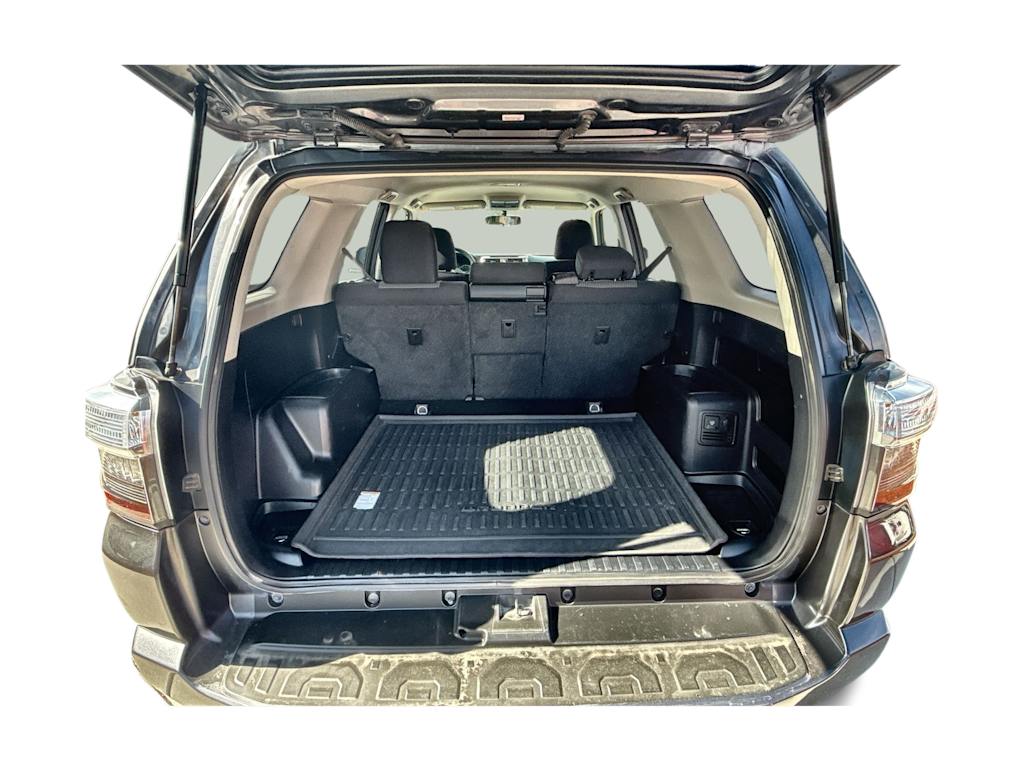 Thumbnail: 2016 Toyota 4Runner - 16