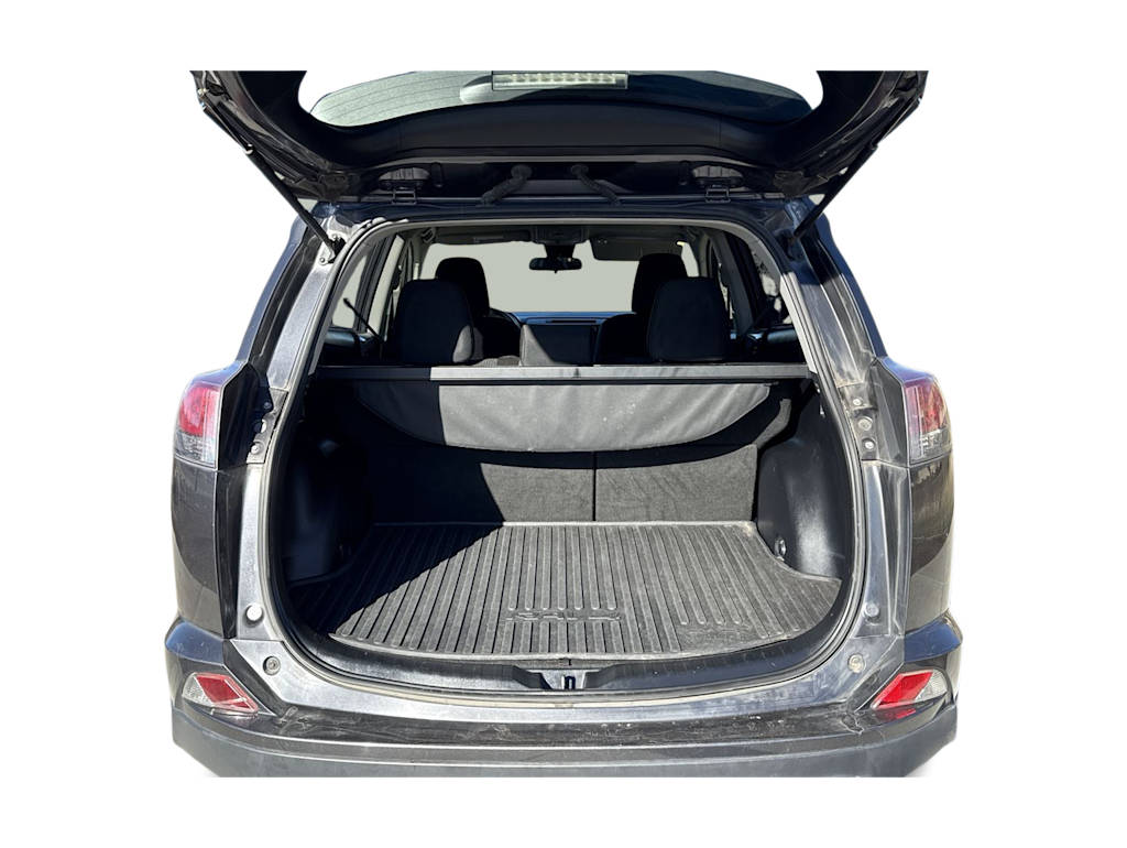 Thumbnail: 2018 Toyota RAV4 - 16