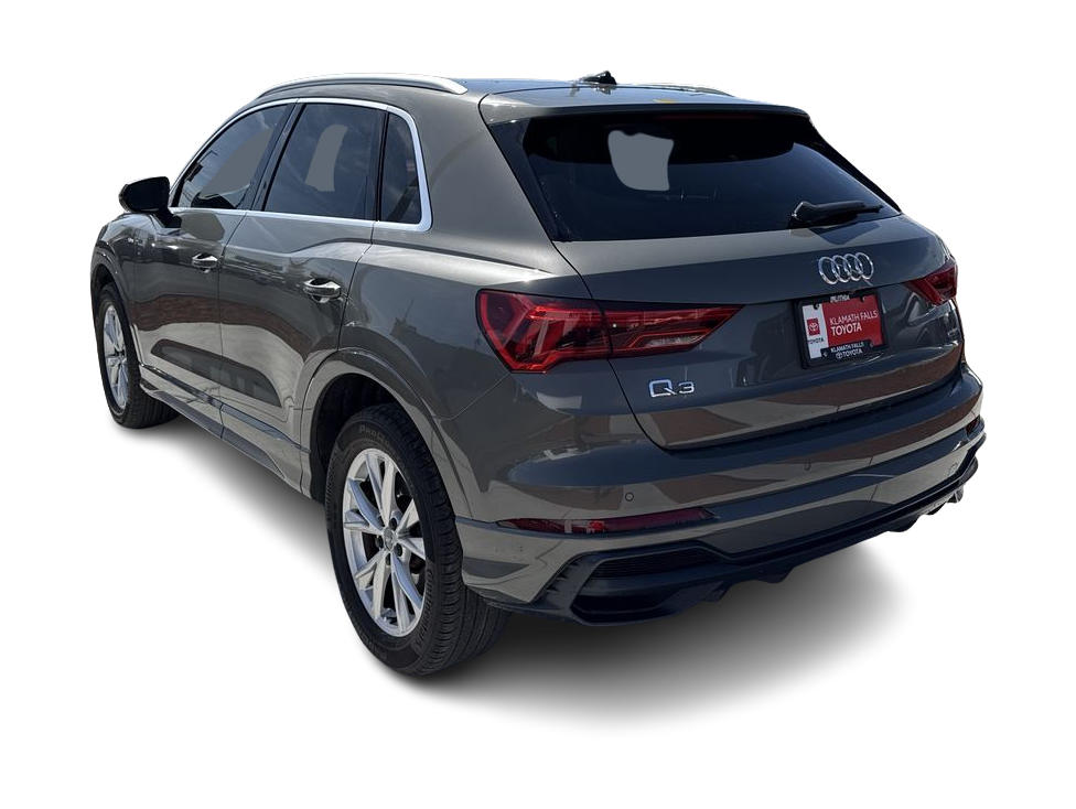 Thumbnail: 2021 Audi Q3 - 4