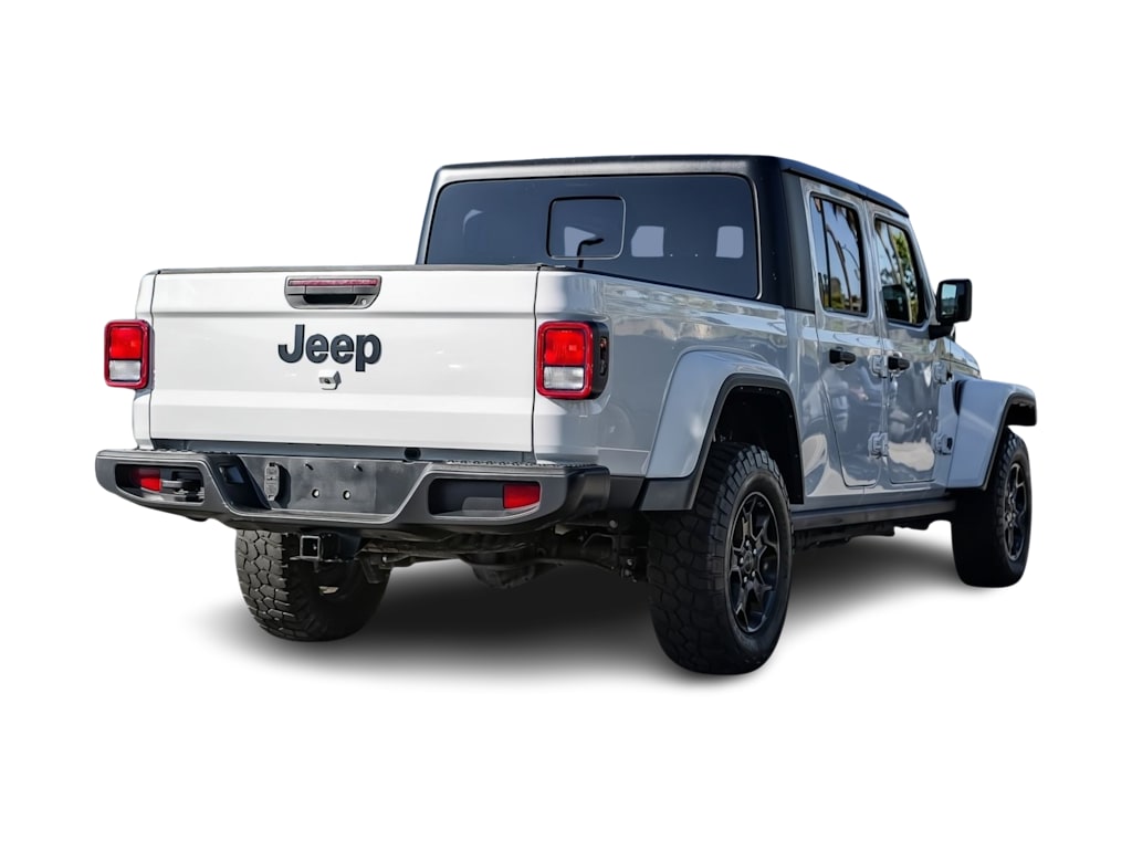 Thumbnail: 2023 Jeep Gladiator - 17
