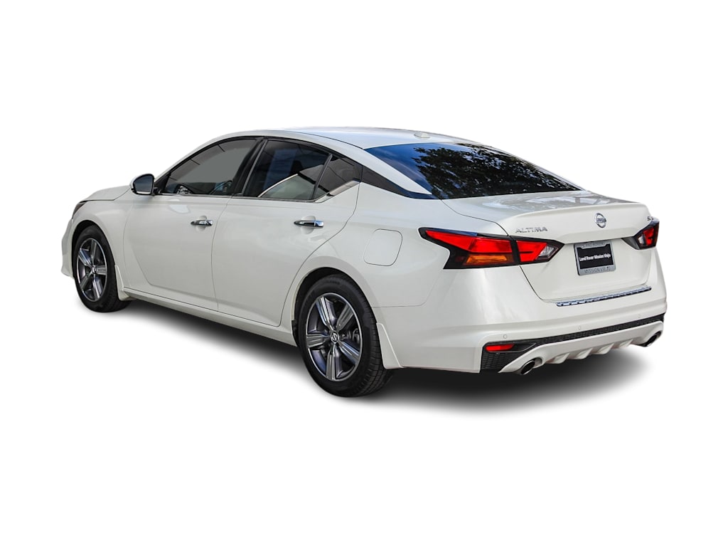 Thumbnail: 2020 Nissan Altima - 3