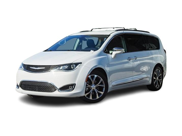 Used 2018 Chrysler Pacifica Limited with VIN 2C4RC1GG1JR117181 for sale in Medford, OR