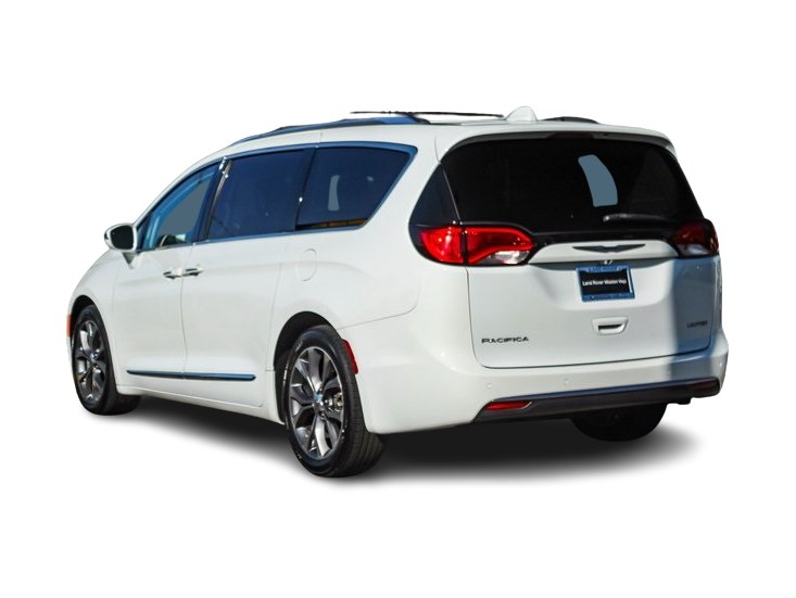 2018 Chrysler Pacifica Limited 3