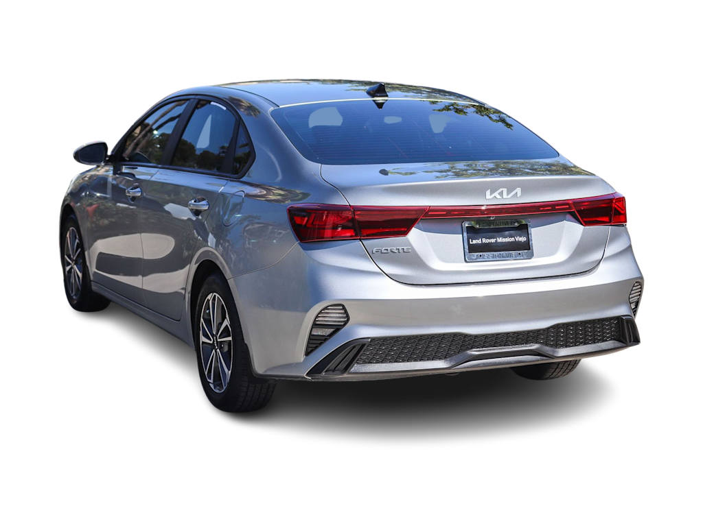 Thumbnail: 2023 Kia Forte - 3