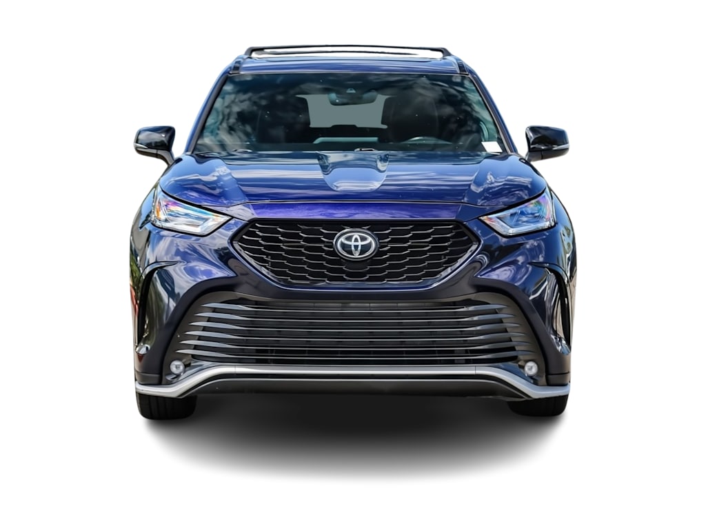 Thumbnail: 2022 Toyota Highlander - 4
