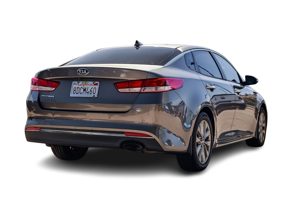 Thumbnail: 2018 Kia Optima - 17