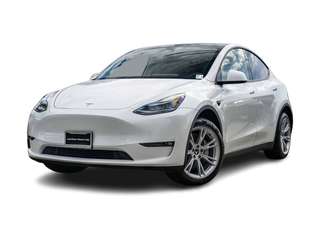 Used 2023 Tesla Model Y Long Range with VIN 7SAYGDEE4PF685211 for sale in West Allis, WI