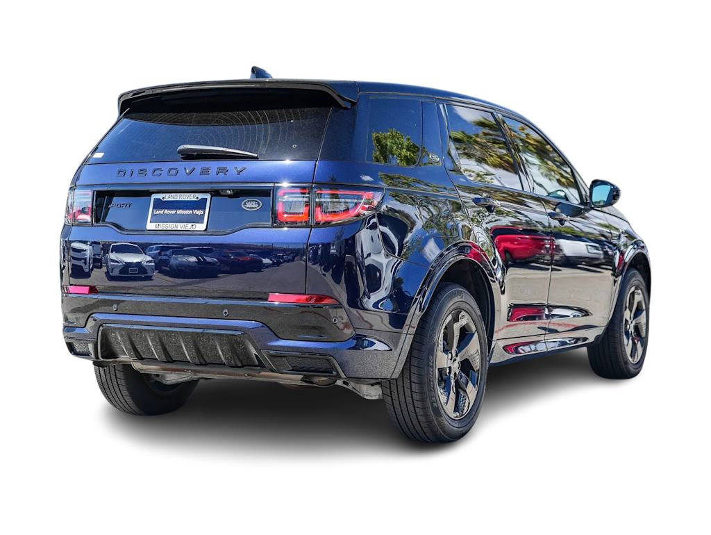 Thumbnail: 2023 Land Rover Discovery Sport - 17
