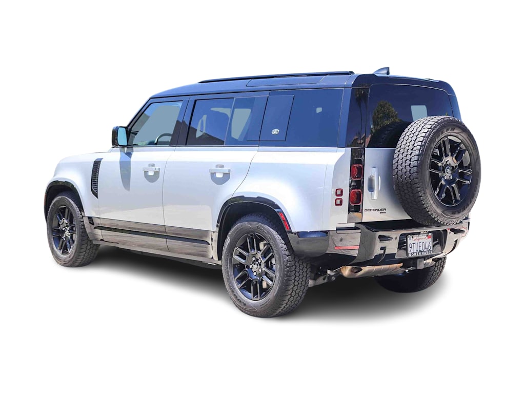 Thumbnail: 2023 Land Rover Defender - 3