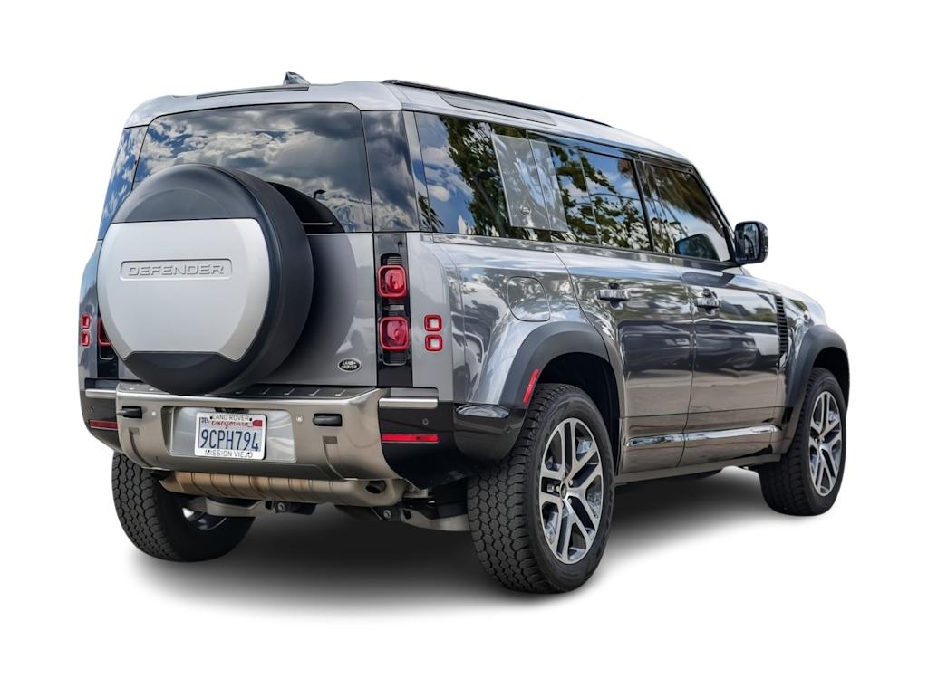 Thumbnail: 2022 Land Rover Defender - 17