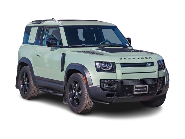 2023 Land Rover Defender  16