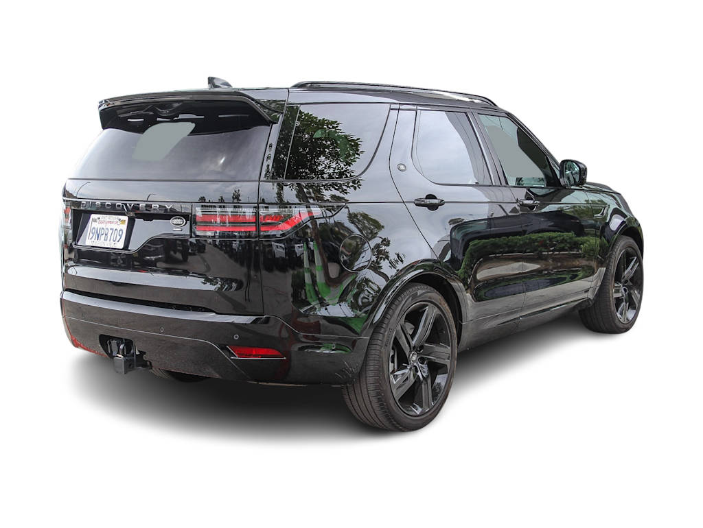 Thumbnail: 2023 Land Rover Discovery - 17