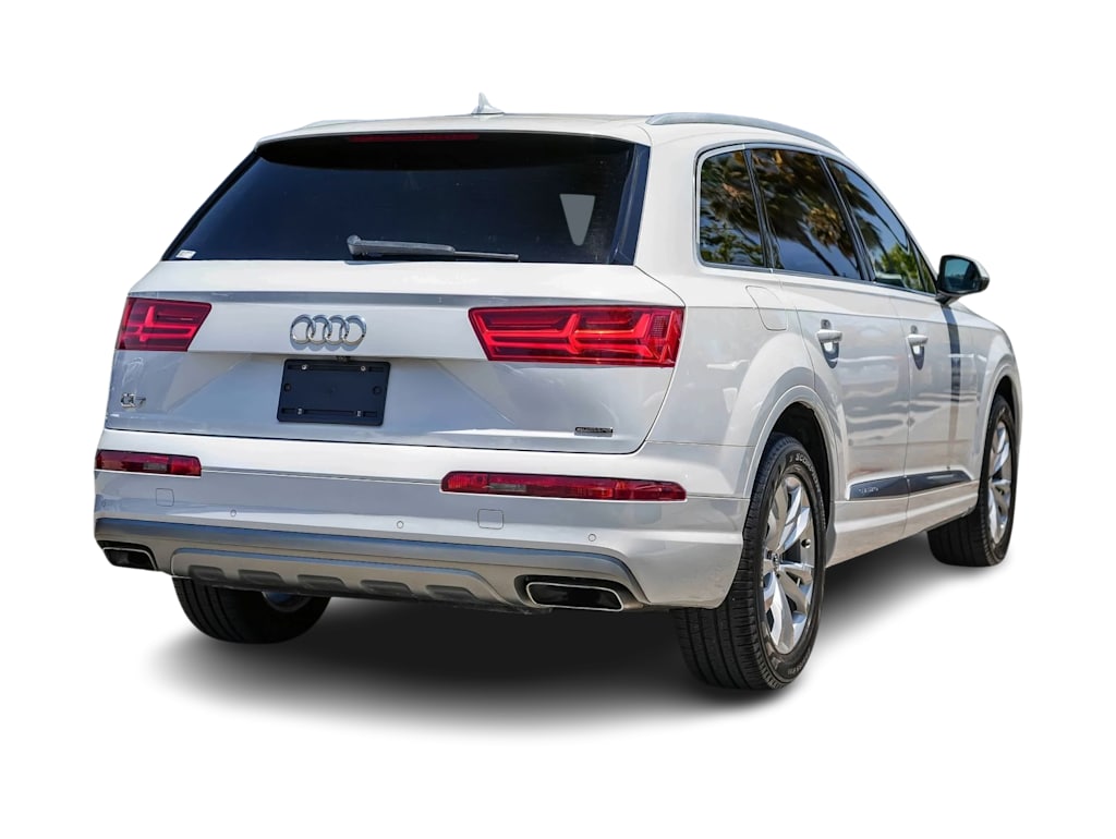 Thumbnail: 2019 Audi Q7 - 16