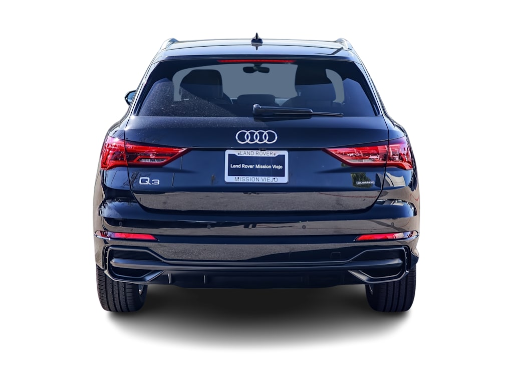 Thumbnail: 2022 Audi Q3 - 4