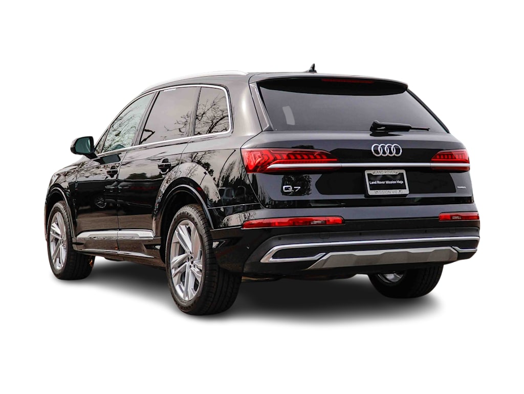Thumbnail: 2022 Audi Q7 - 3