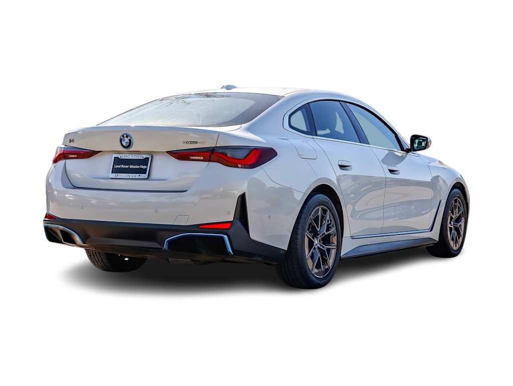 Thumbnail: 2023 BMW i4 - 17