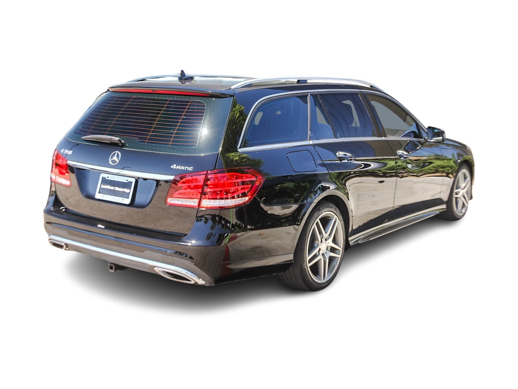 Thumbnail: 2015 Mercedes-Benz E-Class - 18