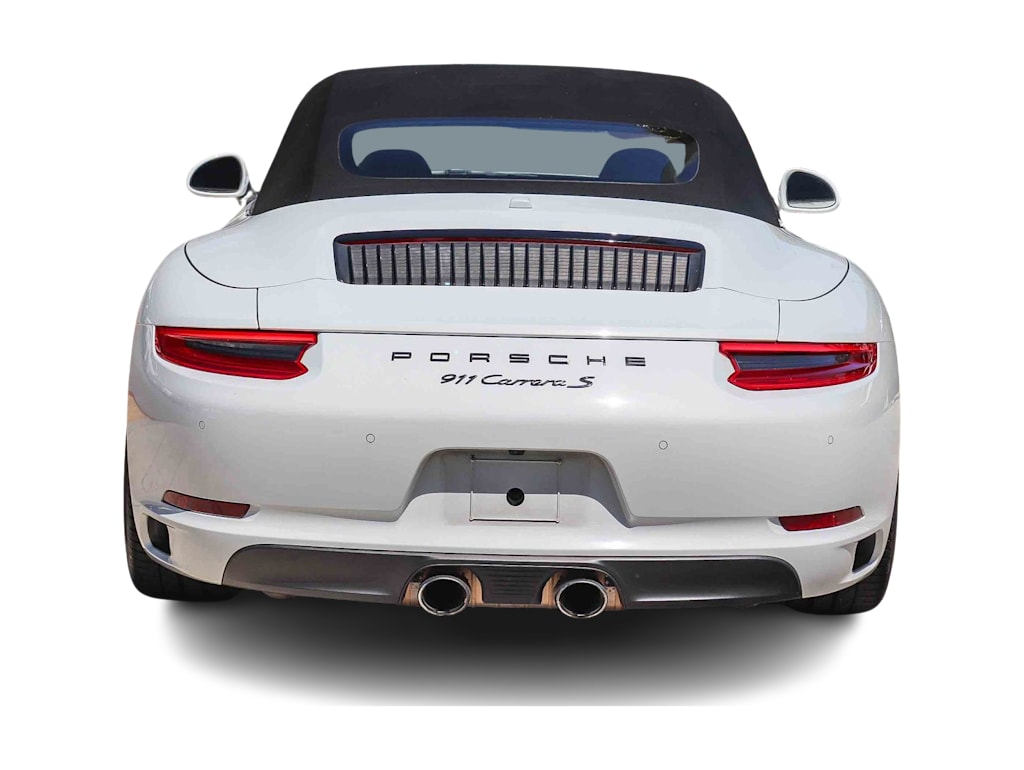 Thumbnail: 2017 Porsche 911 - 4