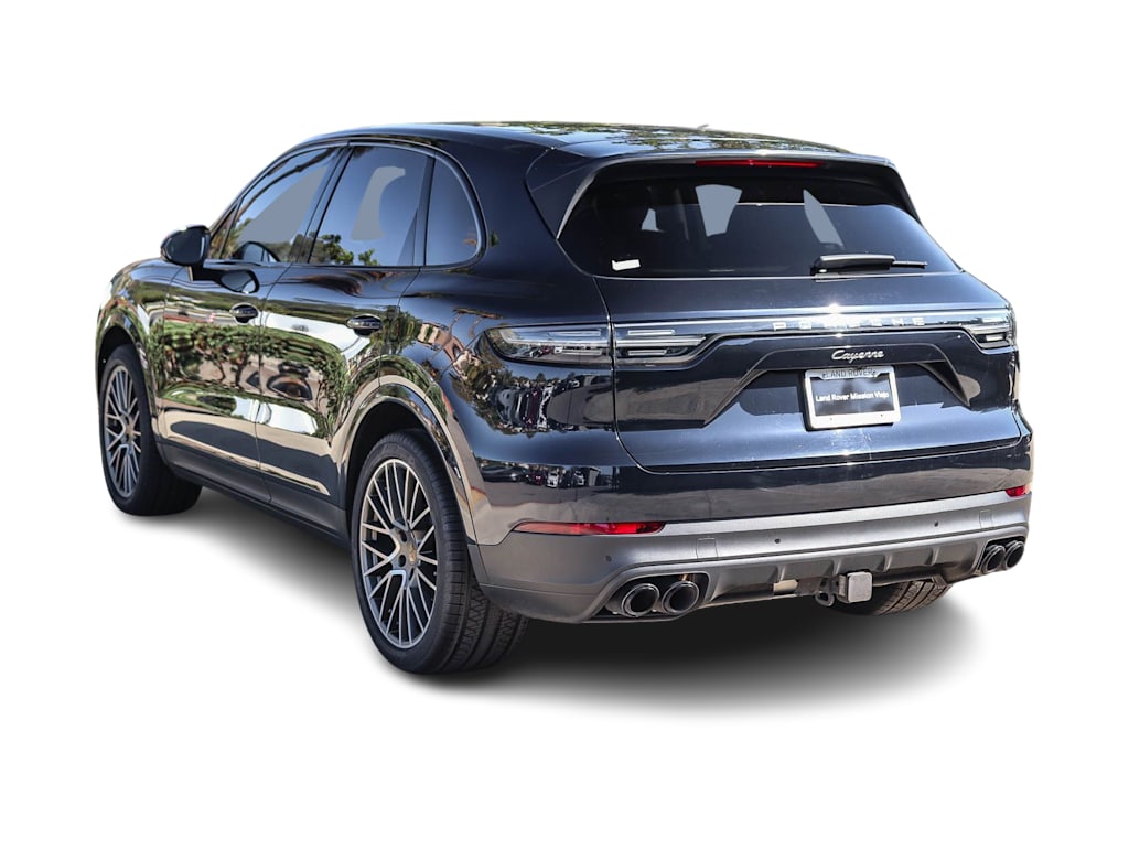 Thumbnail: 2023 Porsche Cayenne - 3