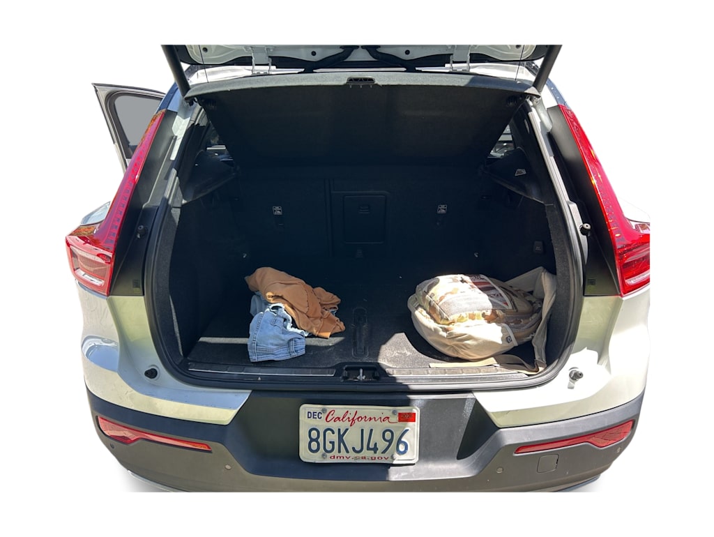 Thumbnail: 2019 Volvo XC40 - 28