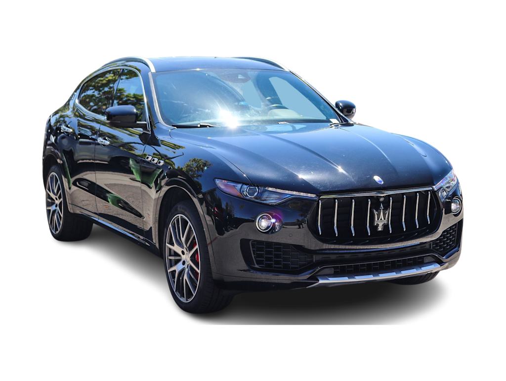 Thumbnail: 2017 Maserati Levante - 17
