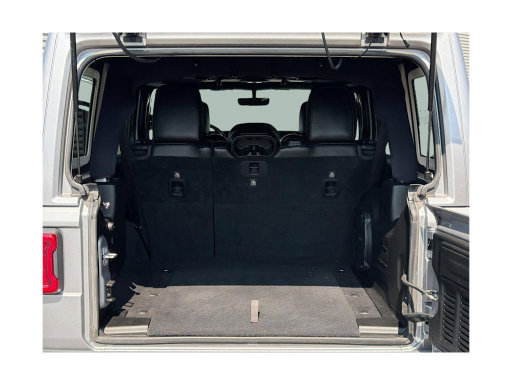 Thumbnail: 2018 Jeep Wrangler - 17