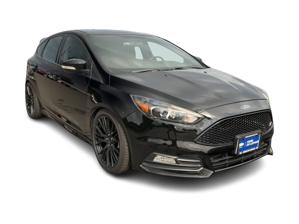 Thumbnail: 2018 Ford Focus - 19