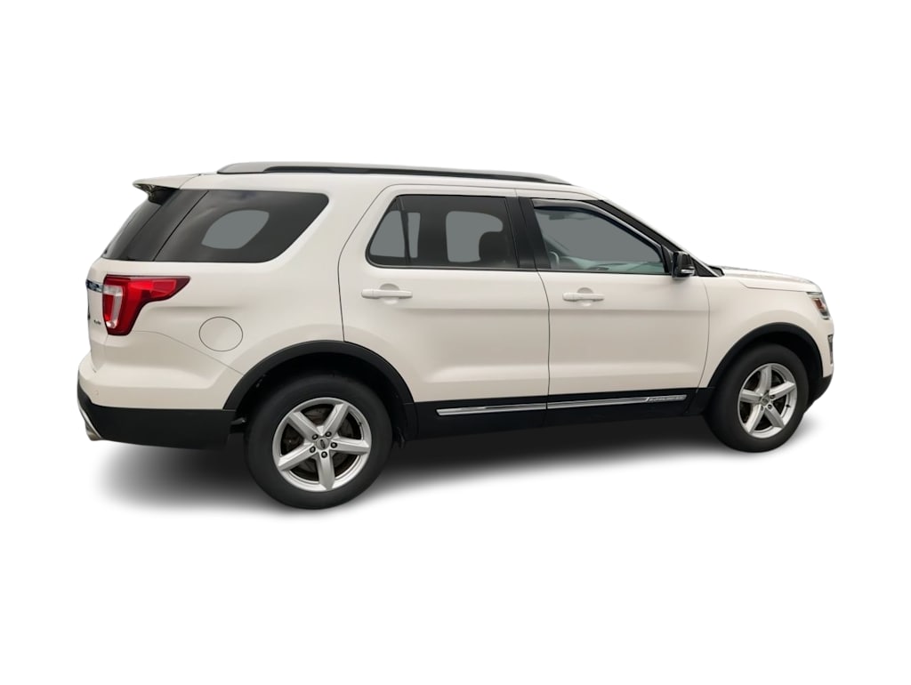 Thumbnail: 2017 Ford Explorer - 23
