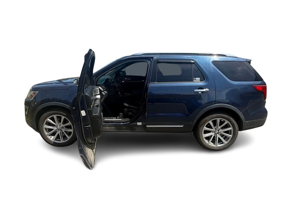 Thumbnail: 2016 Ford Explorer - 8