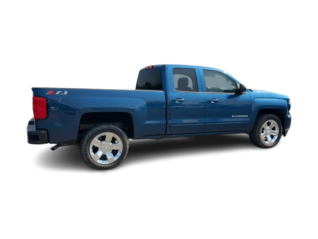 Thumbnail: 2018 Chevrolet Silverado 1500 - 22