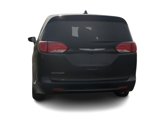 2020 Chrysler Voyager L 4