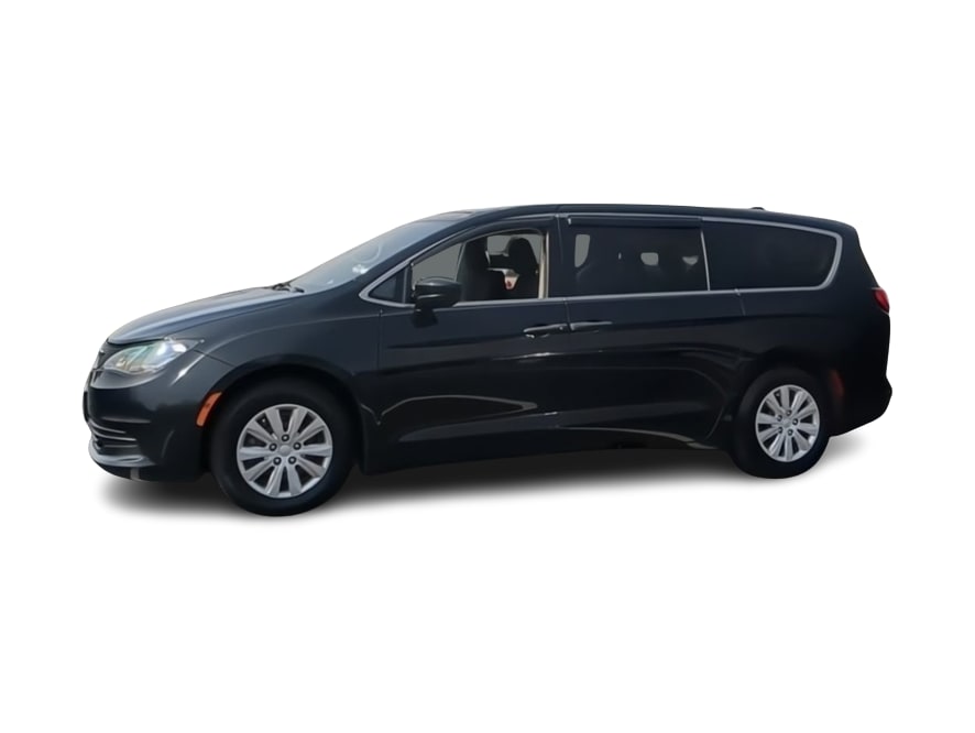 2020 Chrysler Voyager L 3