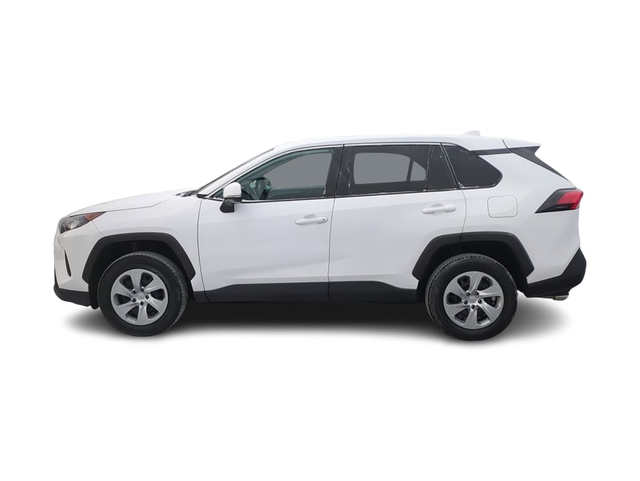 2022 Toyota RAV4 LE 3