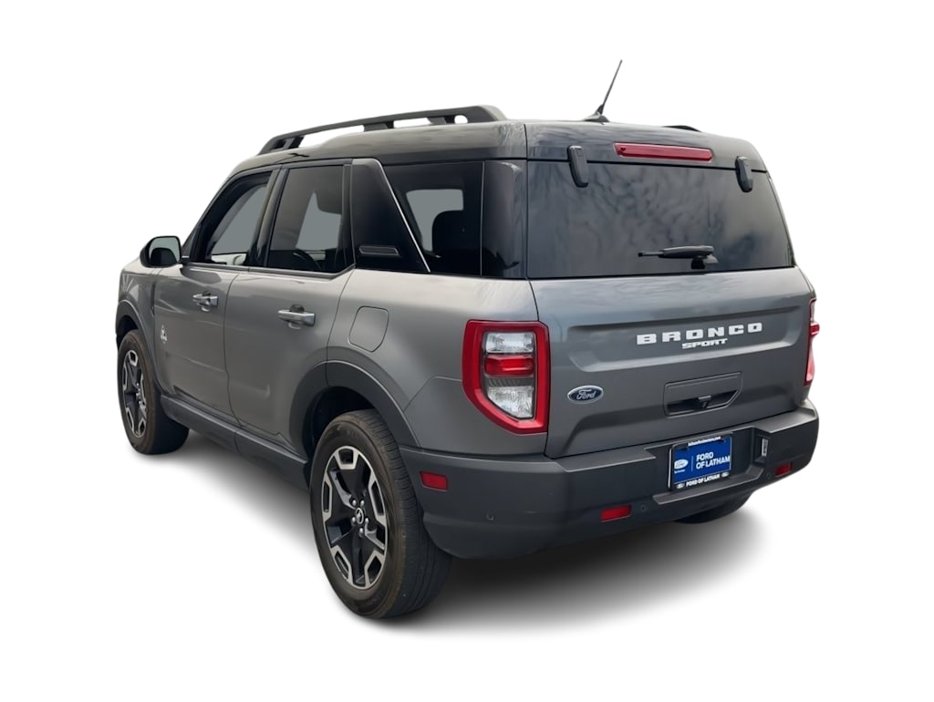 Thumbnail: 2022 Ford Bronco Sport - 4