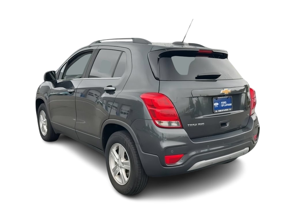 Thumbnail: 2017 Chevrolet Trax - 4
