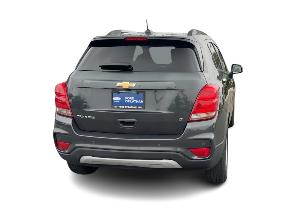 Thumbnail: 2017 Chevrolet Trax - 5