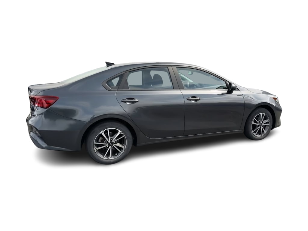 Thumbnail: 2023 Kia Forte - 22